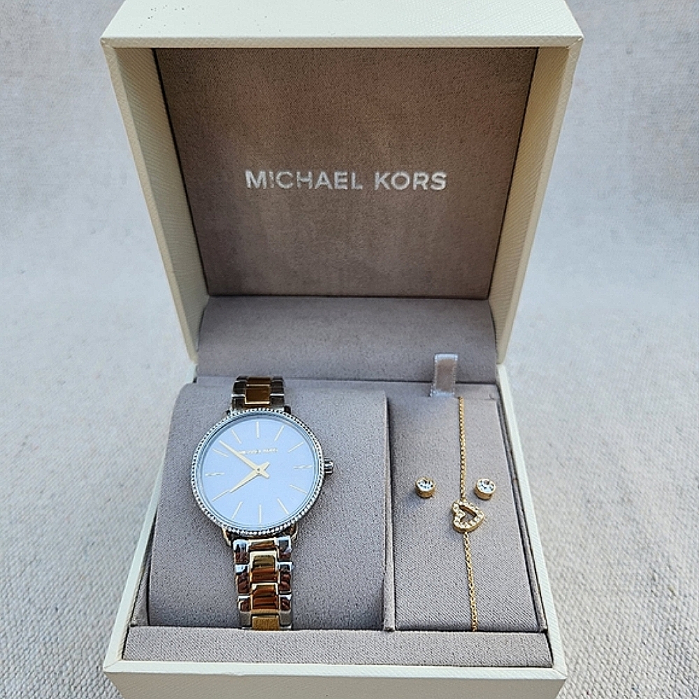 Michael Kors Gift Set